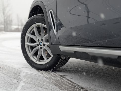 Used 2021 BMW X5 xDrive40i w/ Premium Package 3 image 8