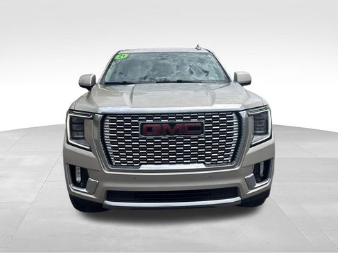 Used 2021 GMC Yukon Denali w/ Denali Premium Package AWD/4WD image 16