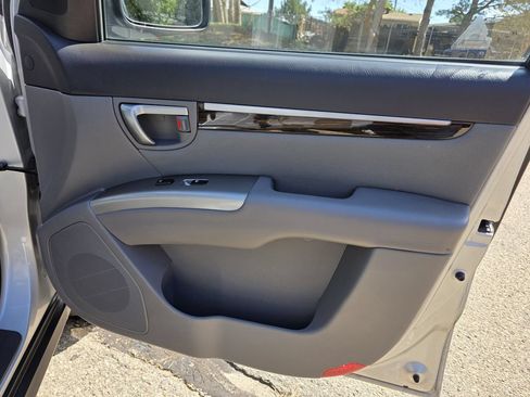 Used 2010 Hyundai Santa Fe GLS AWD/4WD image 21