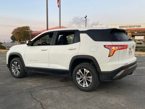 Used 2025 Chevrolet Equinox LT image 6
