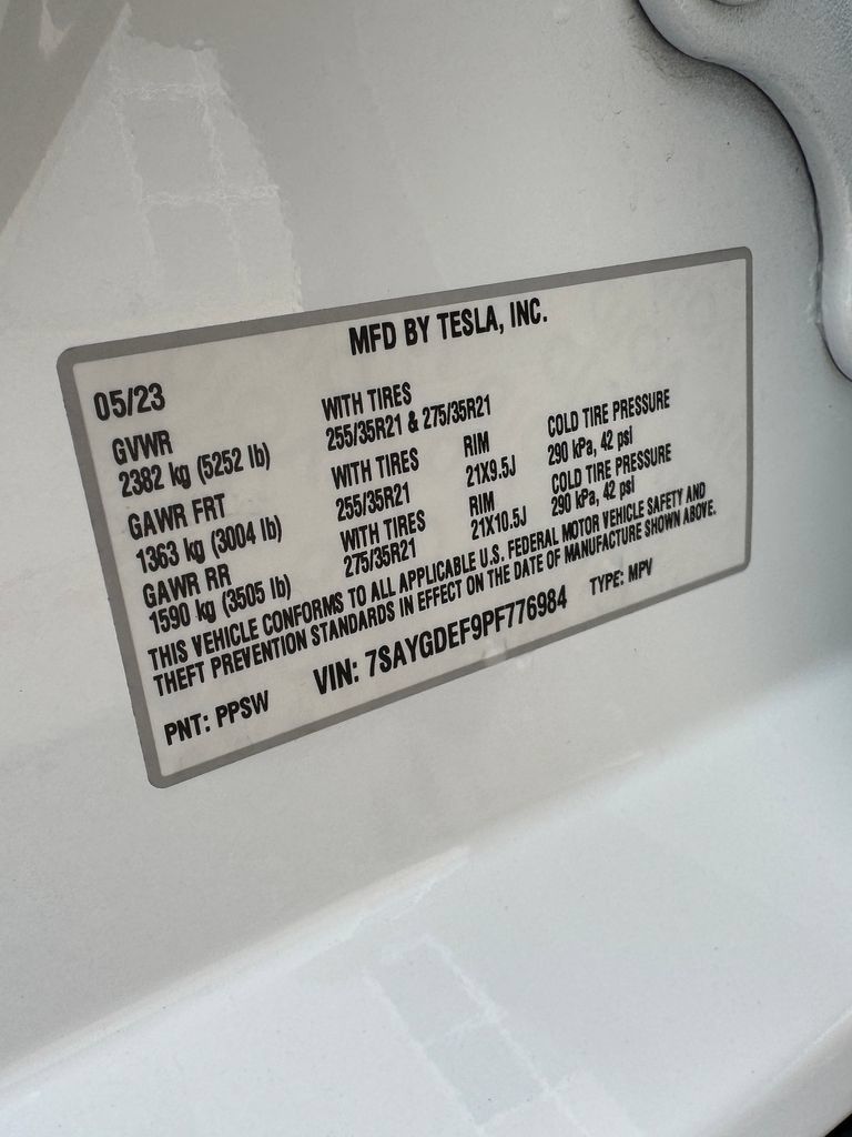 Used 2023 Tesla Model Y Long Range AWD/4WD image 37