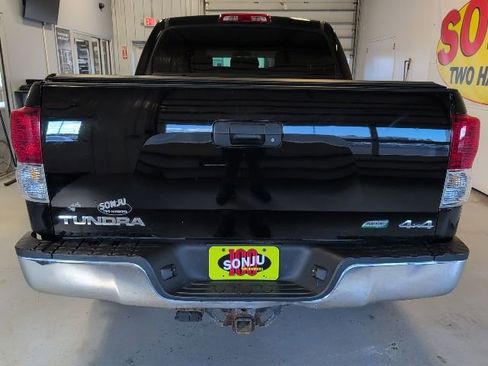 Used 2011 Toyota Tundra 4x4 CrewMax w/ SR5 Pkg image 3