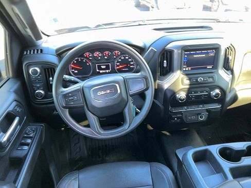 Used 2022 GMC Sierra 3500 Pro w/ Convenience Package image 16