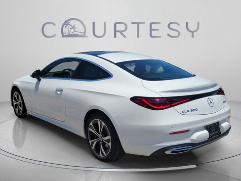 New 2026 Mercedes-Benz CLE 300 4MATIC Coupe image 2