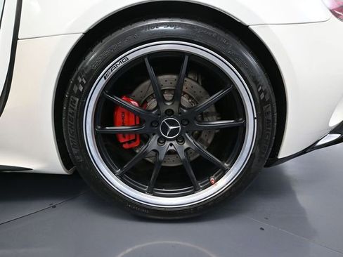 Used 2018 Mercedes-Benz AMG GT R image 12