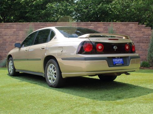 Used 2005 Chevrolet Impala w/ Preferred Equipment Group FWD image 13