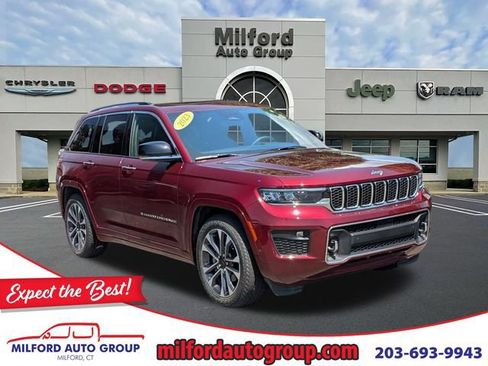Certified 2023 Jeep Grand Cherokee Overland AWD/4WD image 1