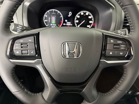 New 2026 Honda Odyssey Touring image 14