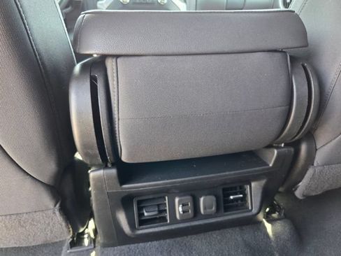 Used 2022 GMC Sierra 1500 Elevation AWD/4WD image 13