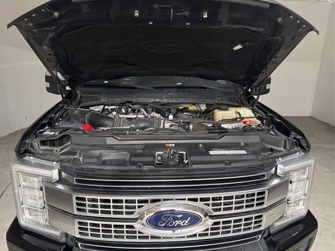 Used 2017 Ford F350 Platinum w/ Platinum Ultimate Package image 26