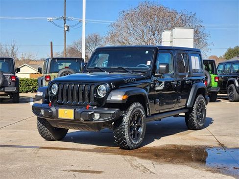 Used 2023 Jeep Wrangler Willys image 3