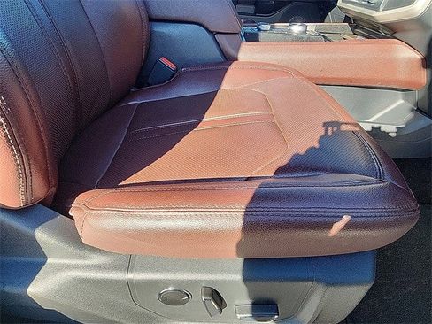 Certified 2022 Ford Expedition Limited image 34