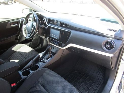 Used 2017 Toyota Corolla iM w/ Carpet Mat Package FWD image 14