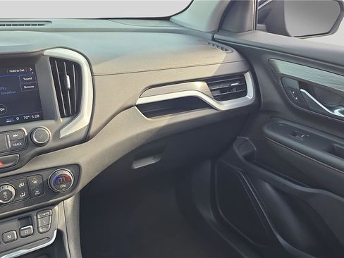 Used 2020 GMC Terrain SLT w/ Preferred Package image 16