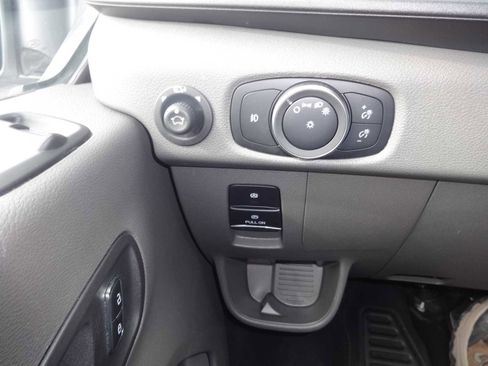 Used 2023 Ford Transit 350 XLT image 21