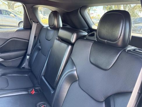 Used 2021 Jeep Cherokee High Altitude image 14