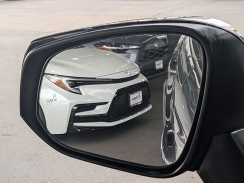 Certified 2022 Toyota RAV4 TRD Off-Road image 27