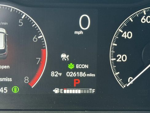 Used 2025 Honda Pilot EX-L image 27