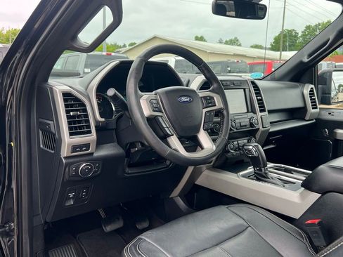Used 2019 Ford F150 Lariat AWD/4WD image 13