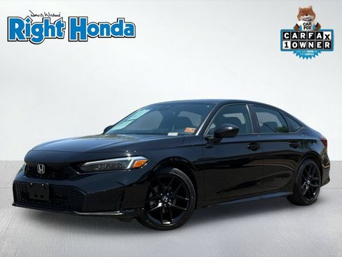 Used 2025 Honda Civic Sport image 1