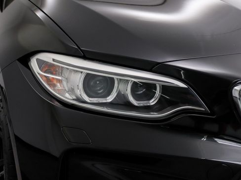 Used 2017 BMW M2 RWD image 9