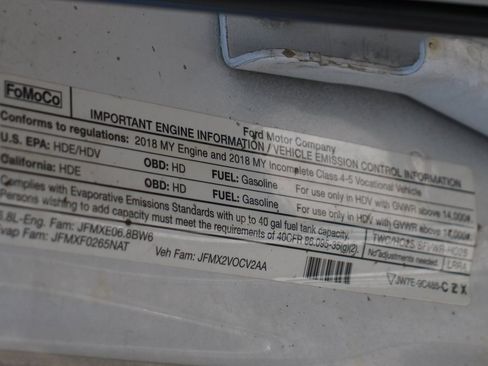 Used 2018 Ford F550 2WD Regular Cab Super Duty image 18