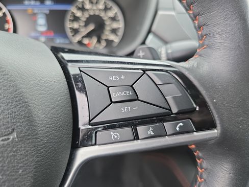 Used 2023 Nissan Altima 2.5 SR image 17