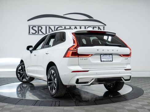New 2026 Volvo XC60 B5 Plus w/ Climate Package AWD/4WD image 28