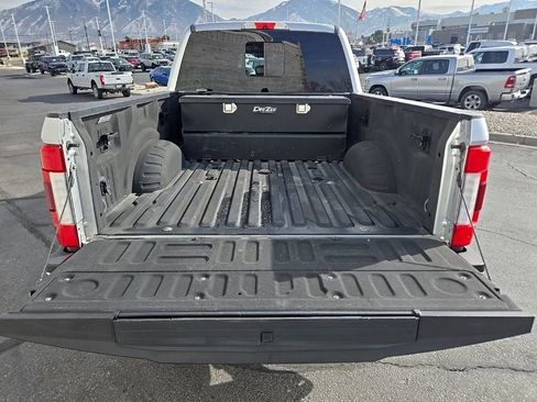 Used 2017 Ford F350 Lariat w/ Lariat Ultimate Package image 47