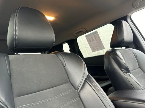 Used 2024 Mitsubishi Outlander SE image 19