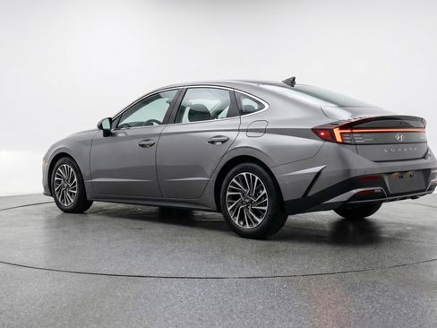 Used 2025 Hyundai Sonata SEL image 6