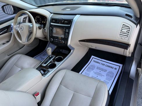 Used 2015 Nissan Altima 2.5 SL w/ Technology Package FWD image 15