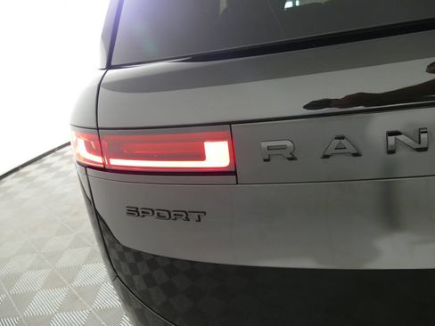 Used 2025 Land Rover Range Rover Sport Dynamic SE AWD/4WD image 28