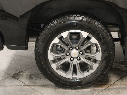 Used 2025 Chevrolet Silverado 1500 High Country AWD/4WD image 67