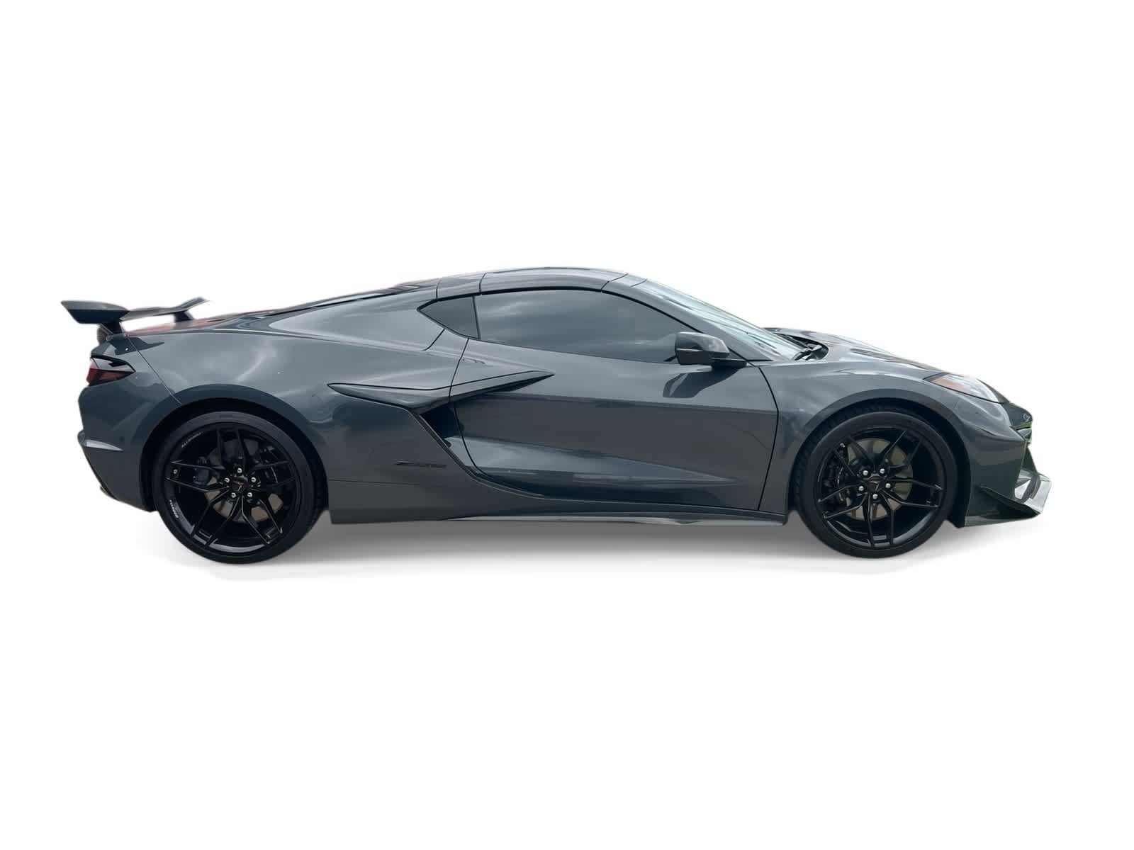 Used 2027 Chevrolet Corvette Z06 RWD image 9
