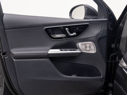 New 2025 Mercedes-Benz GLC 350e 4MATIC image 14