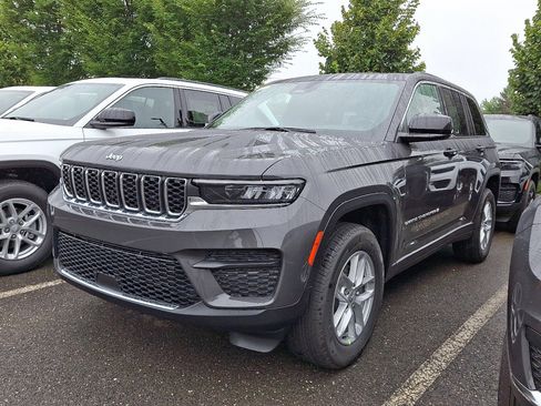New 2025 Jeep Grand Cherokee Laredo X image 1