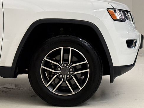 Used 2022 Jeep Grand Cherokee Limited AWD/4WD image 6