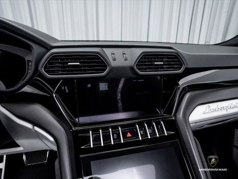 Used 2024 Lamborghini Urus S AWD/4WD image 49