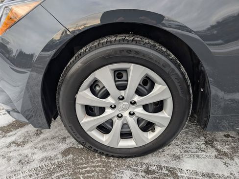 Used 2025 Toyota Corolla LE image 12