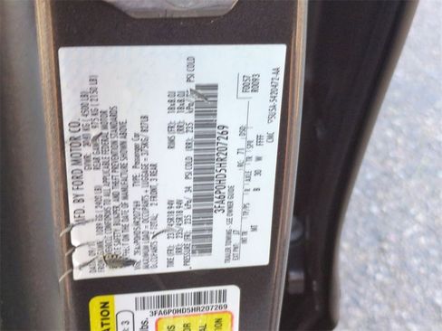 Used 2017 Ford Fusion SE w/ Equipment Group 201A image 33