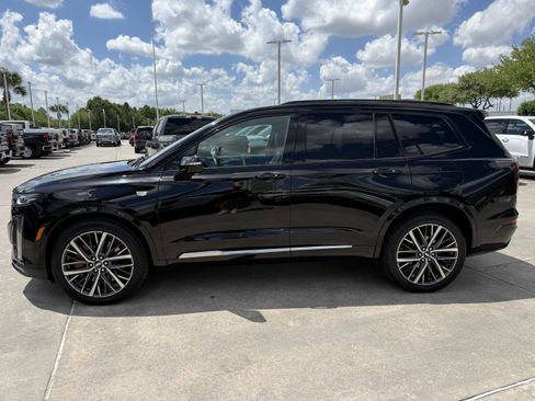 Used 2023 Cadillac XT6 Sport AWD/4WD image 8