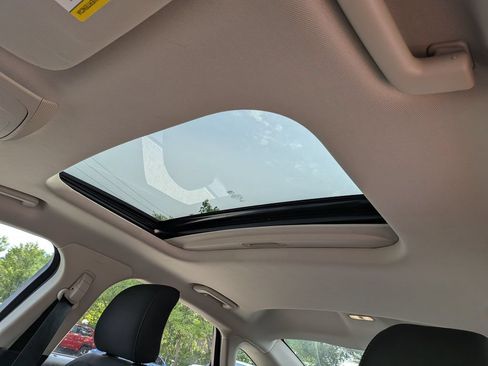 Used 2019 Ford Fusion SE AWD/4WD image 11