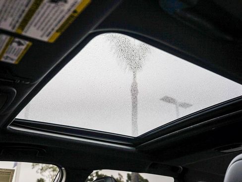 Used 2025 Subaru Forester Sport image 28