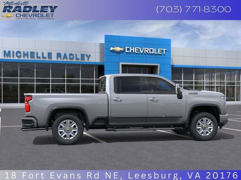 New 2026 Chevrolet Silverado 3500 High Country w/ Technology Package image 7