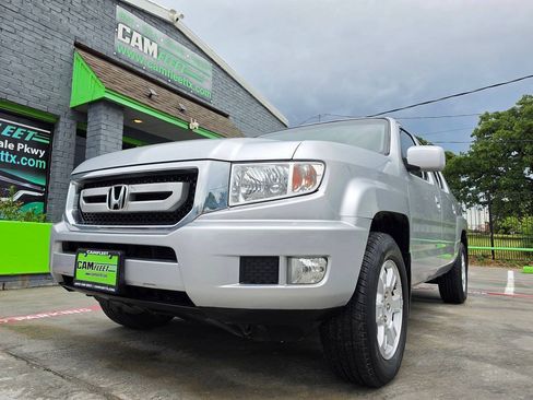 Used 2011 Honda Ridgeline RTS image 2