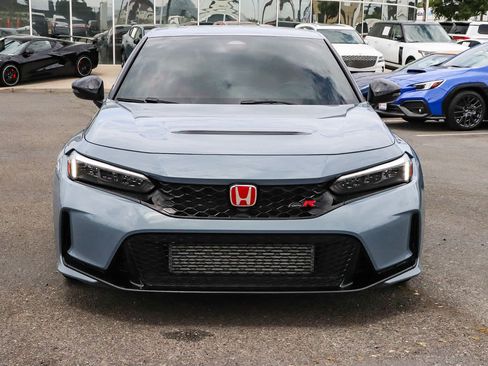 Used 2023 Honda Civic Type R image 2