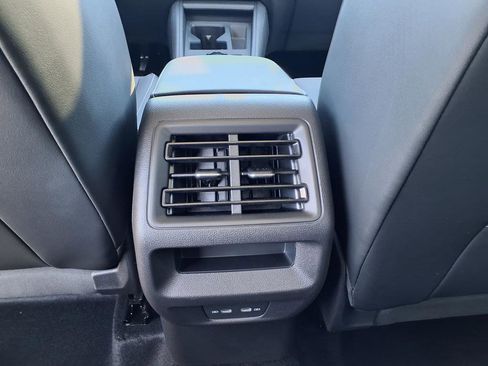 New 2026 Volkswagen Tiguan SE AWD/4WD image 49