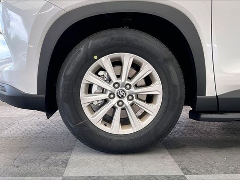 New 2026 Toyota Grand Highlander AWD image 14