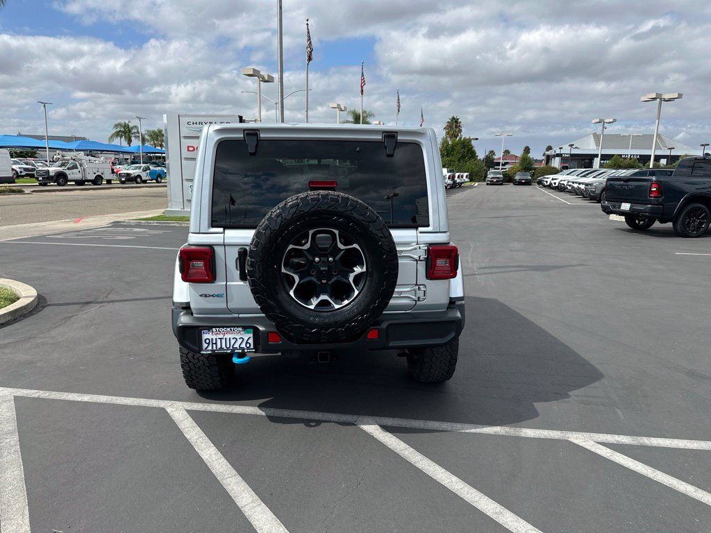 Used 2023 Jeep Wrangler Unlimited Rubicon 4xe AWD/4WD image 9